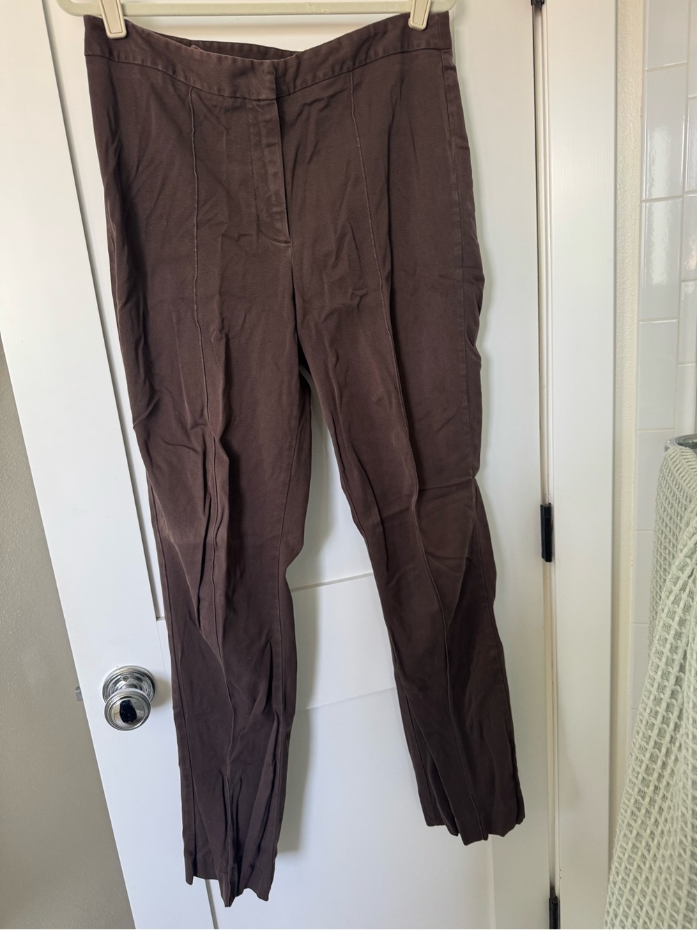Women's Straight-Leg Tailored Pants in Brown